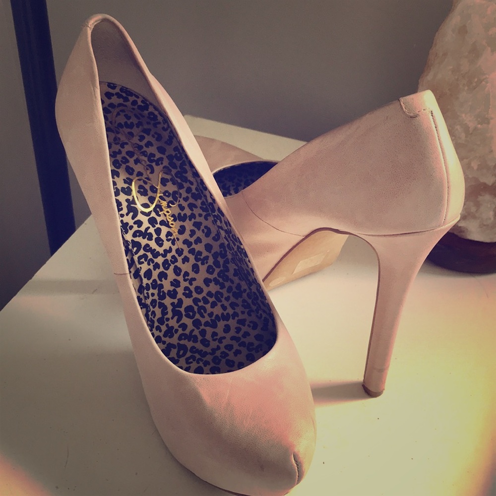 Jessica Simpson 6 inch Heels Size 9 worn twice